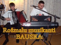 rozmalu_muzikanti