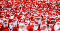 SantaCrowd2