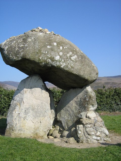 Proleek Dolmen leģendas
