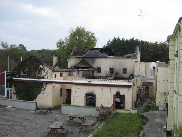 Nav vairs “Old Mill Hotel”.