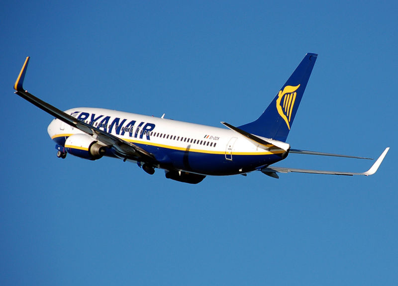 Ryanair peļņa pieaug.