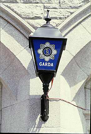 Garda. Policija.