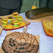 Labdarības tirdziņš