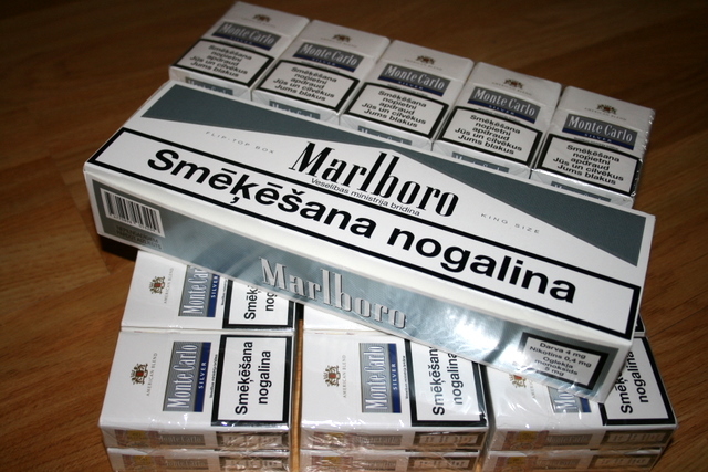 Latviešus Dublinā tiesās par cigarešu kontrabandu