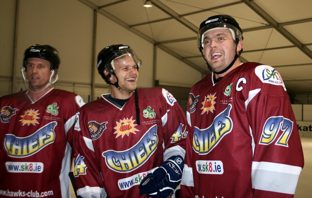 “Charlestown Chiefs” sāk vairāk nekā pārliecinoši