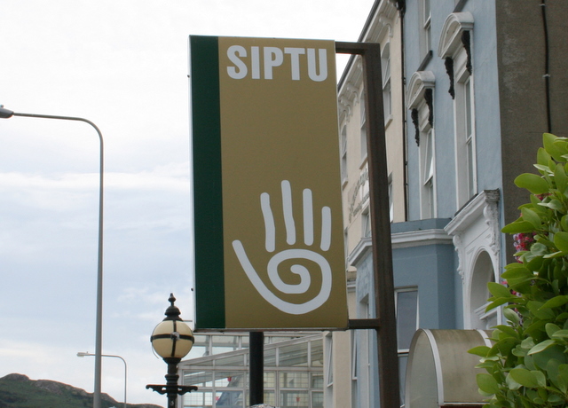 SIPTU līderis neplāno samazināt savu algu