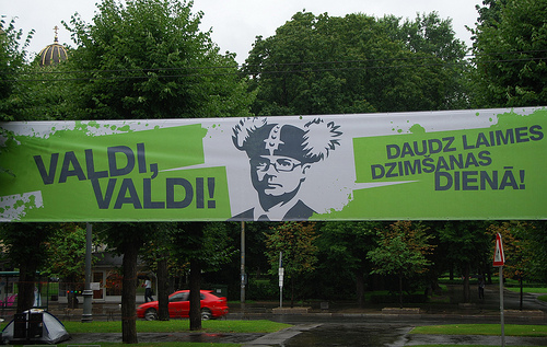 “Valdi, valdi!”