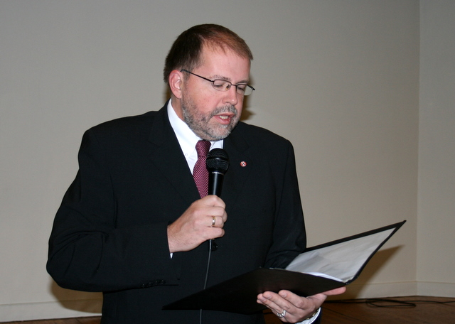 2010. gads – Latvijas vēstnieks Īrijā P. Elferts
