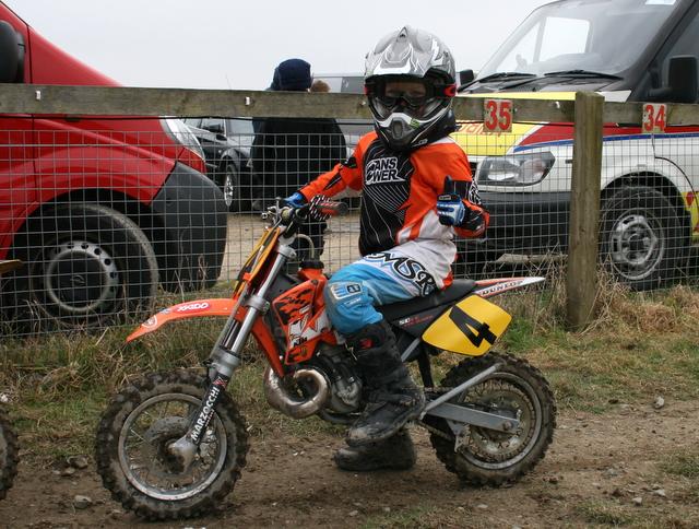 Motokrosa sezona atklāta