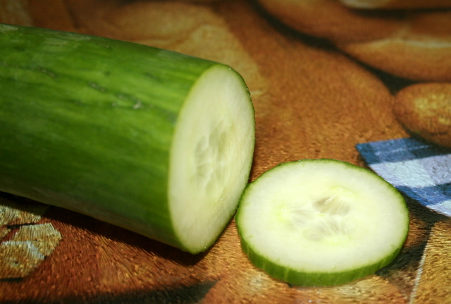 E. coli  infekcijas avots varētu būt gurķi no Spānijas
