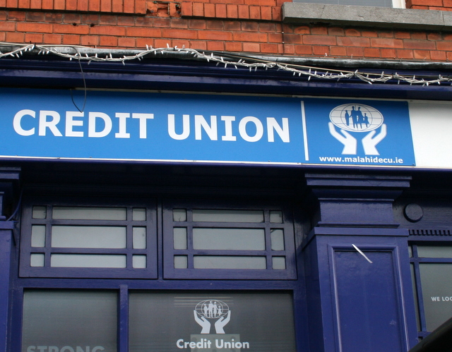 Credit Union arvien biežāk parādus piedzen caur tiesu
