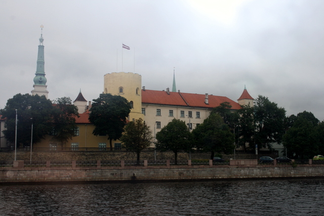 Prezidents: jārada priekšnosacījumi no Latvijas izbraukušo cilvēku atgriešanai dzimtenē