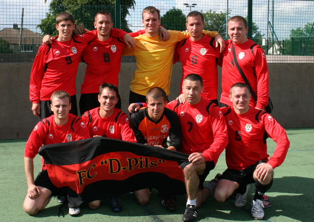 “D`Pils” futbolisti cīnās par iekļūšanu trijniekā