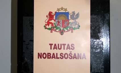Pasaules brīvo latviešu apvienība aicina balsot “Pret”