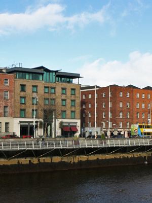 Bijušā Maskavas mēra Jurija Lužkova sieva nopērk viesnīcu Dublinā