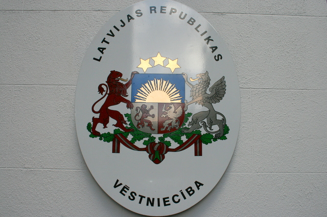 Vēstniecība strādās bank holiday pirmdienā