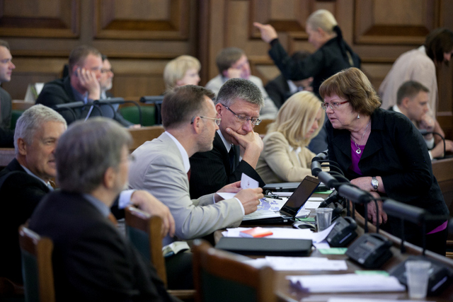 Saeima galīgajā lasījumā pieņem pensiju likuma grozījumus