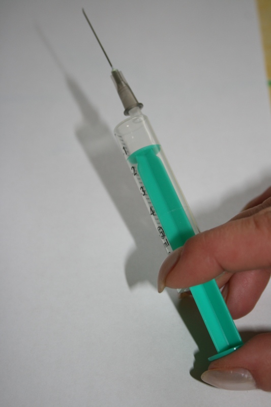 Saņem kompensāciju par bērna vakcinēšanu pret vecāku gribu