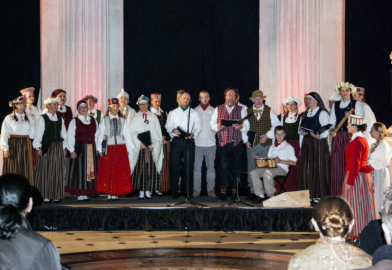 “eLVē” un “Karbunkulis” uzstājas festivālā Dublinā