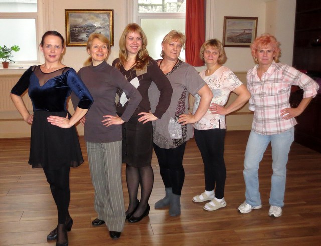 Onikss aicina dejot!