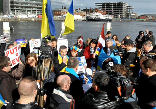 Pikets “United We Stand for Ukraine” Dublinā vieno dažādu tautību cilvēkus