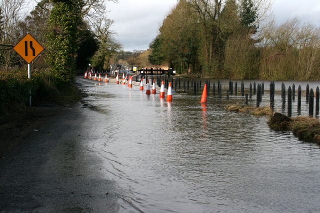 Met Éireann brīdina par iespējamiem plūdiem