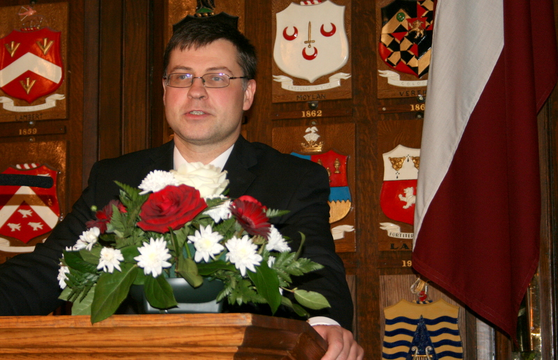 Dombrovskis: Latvijai, visticamāk, būs jāsamazina šā gada IKP prognozes