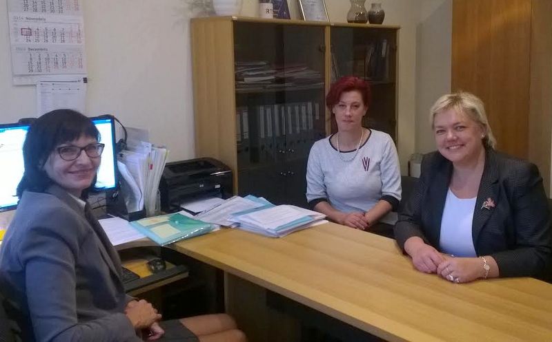 D.  Ezermale Rīgā vienojas par sadarbību ar ILCC un RISEBA