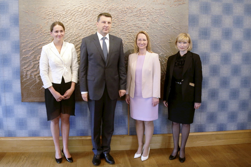 Valsts prezidents būs Latvijas valsts simtgades svētku patrons