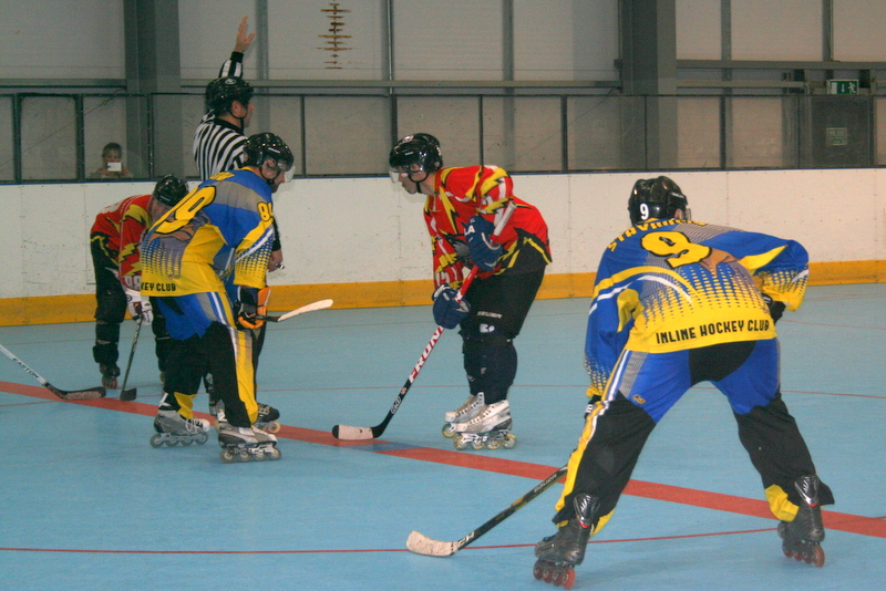 Longford Hawks A komanda sāk sezonu