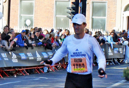 R. Zaķis noskrien Dublinas maratonu un palīdz savam klubam
