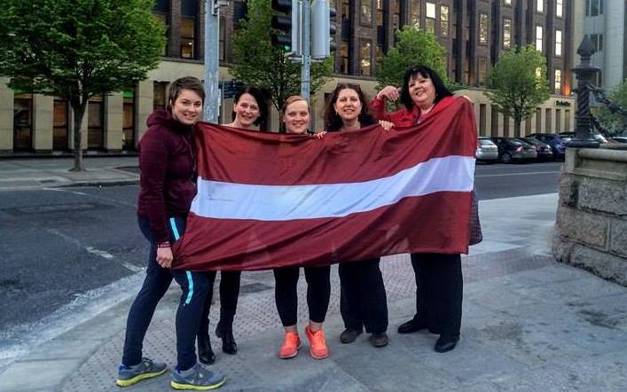 B.Kalniņa ar domubiedriem izskrien Latviju Dublinā