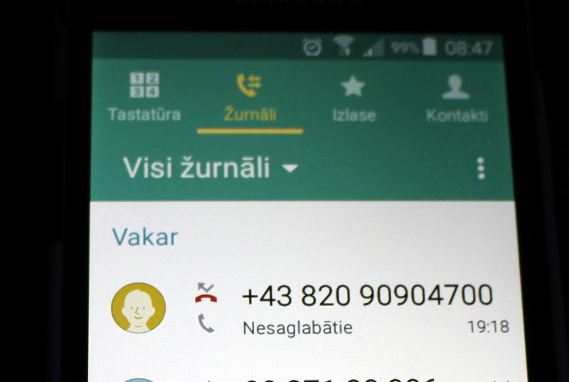 Īrijā strauji pieaug krāpniecība ar tālruņu zvaniem