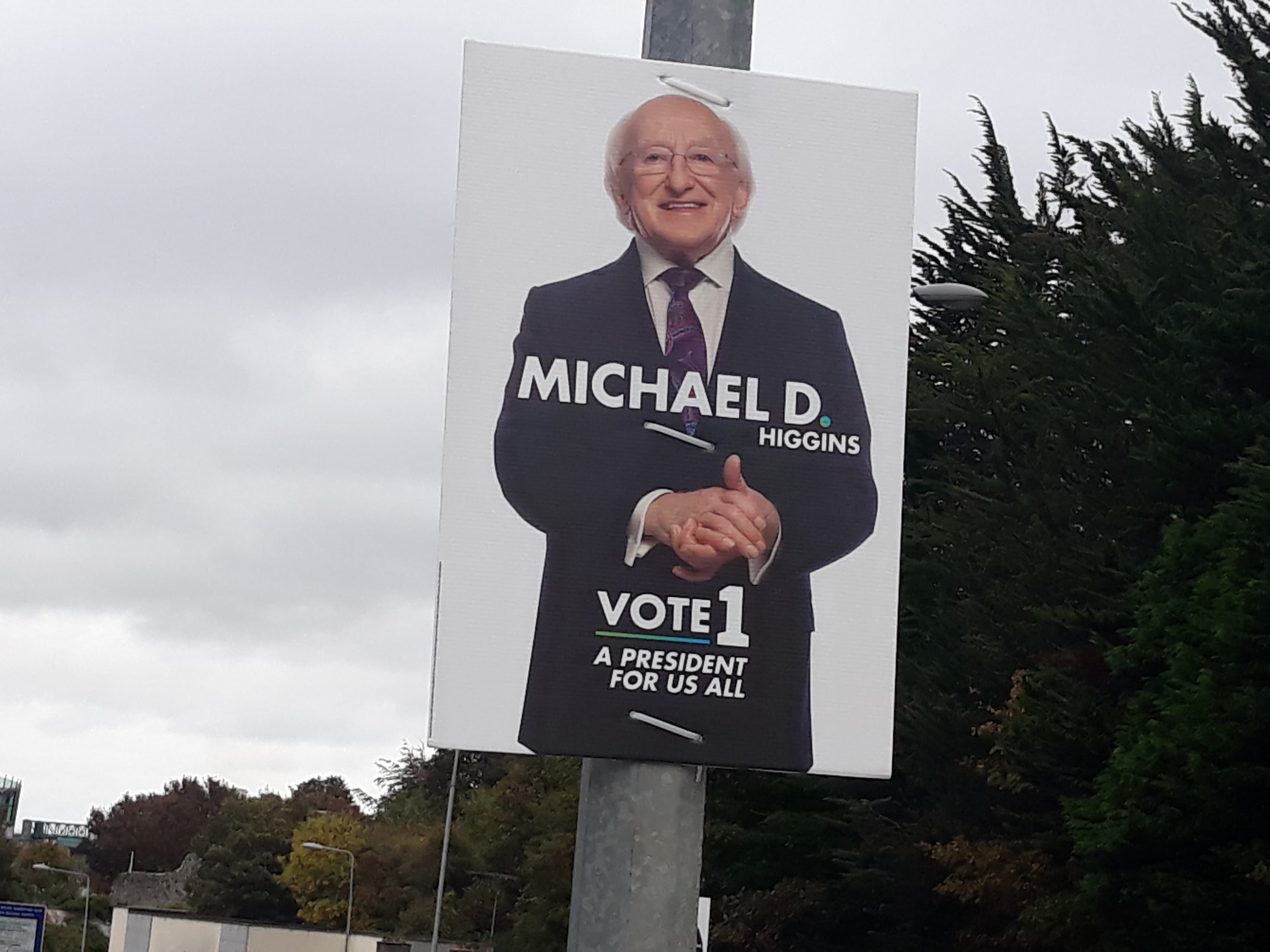Aptaujas liecina par milzīgu atbalstu Michael D Higgins
