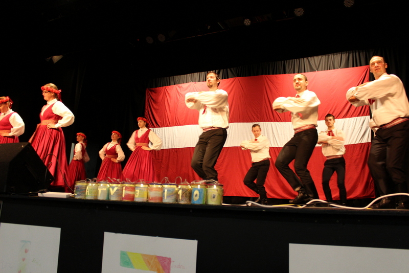 Claremorris svin Latvijas valsts simtgadi