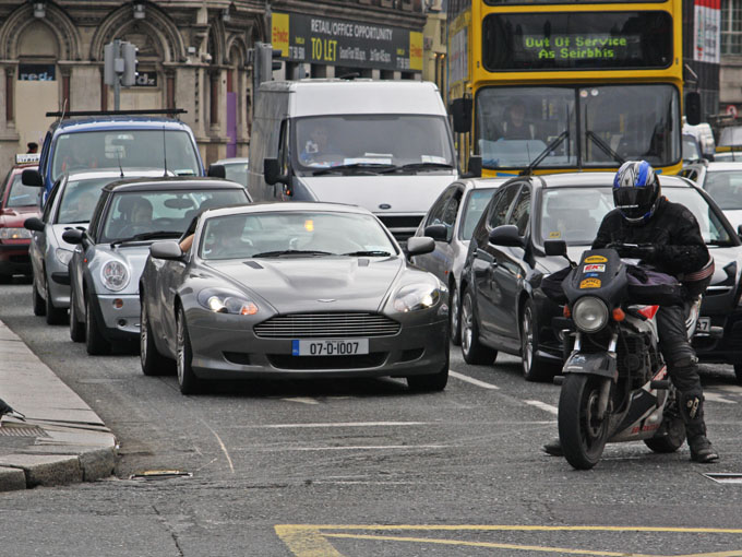 College Green Dublinā dome plāno atvēlēt gājējiem