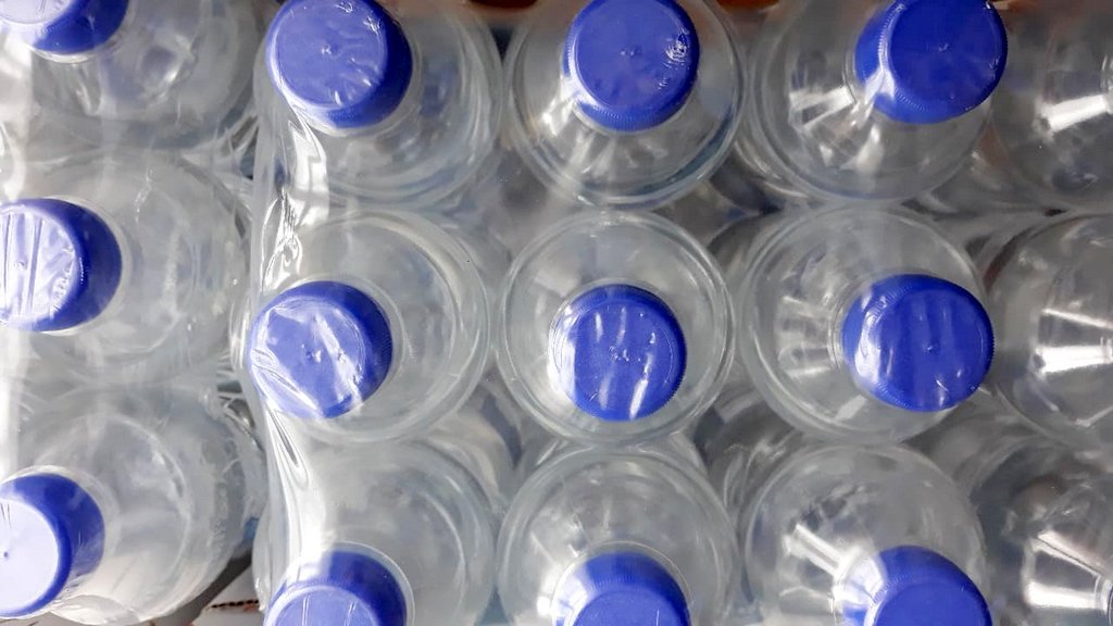 No tirdzniecības izņem SPAR  un Londis dzeramo ūdeni