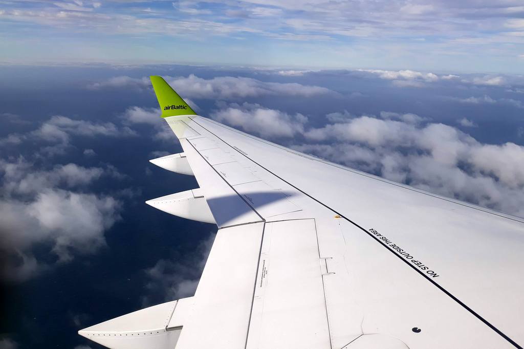 “airBaltic”: Īpaši izteikti populāri ir lidojumi no Londonas un Dublinas uz Rīgu