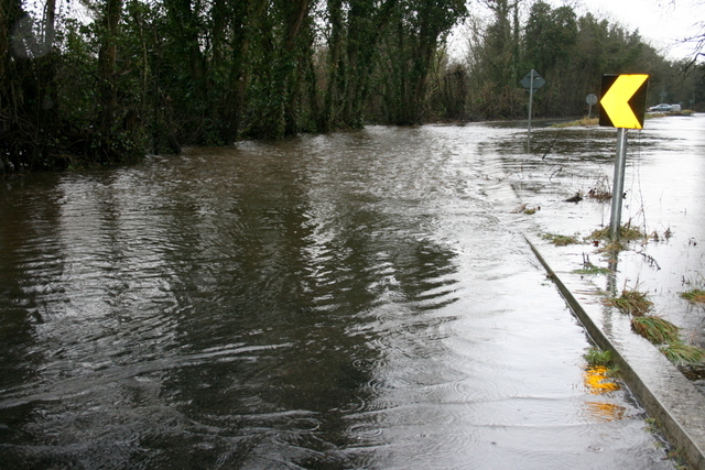 Met Éireann izdod vairākus laika apstākļu brīdinājumus