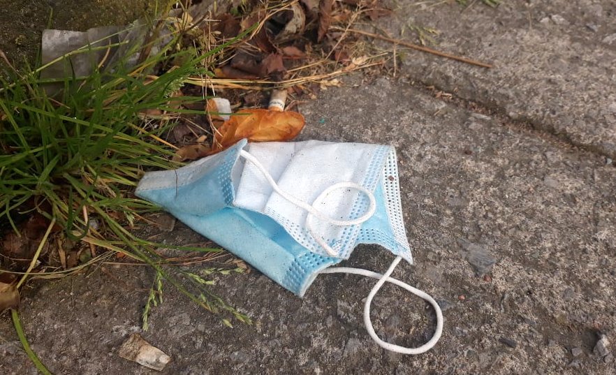 Pandēmijas atkritumi piesārņo pilsētas