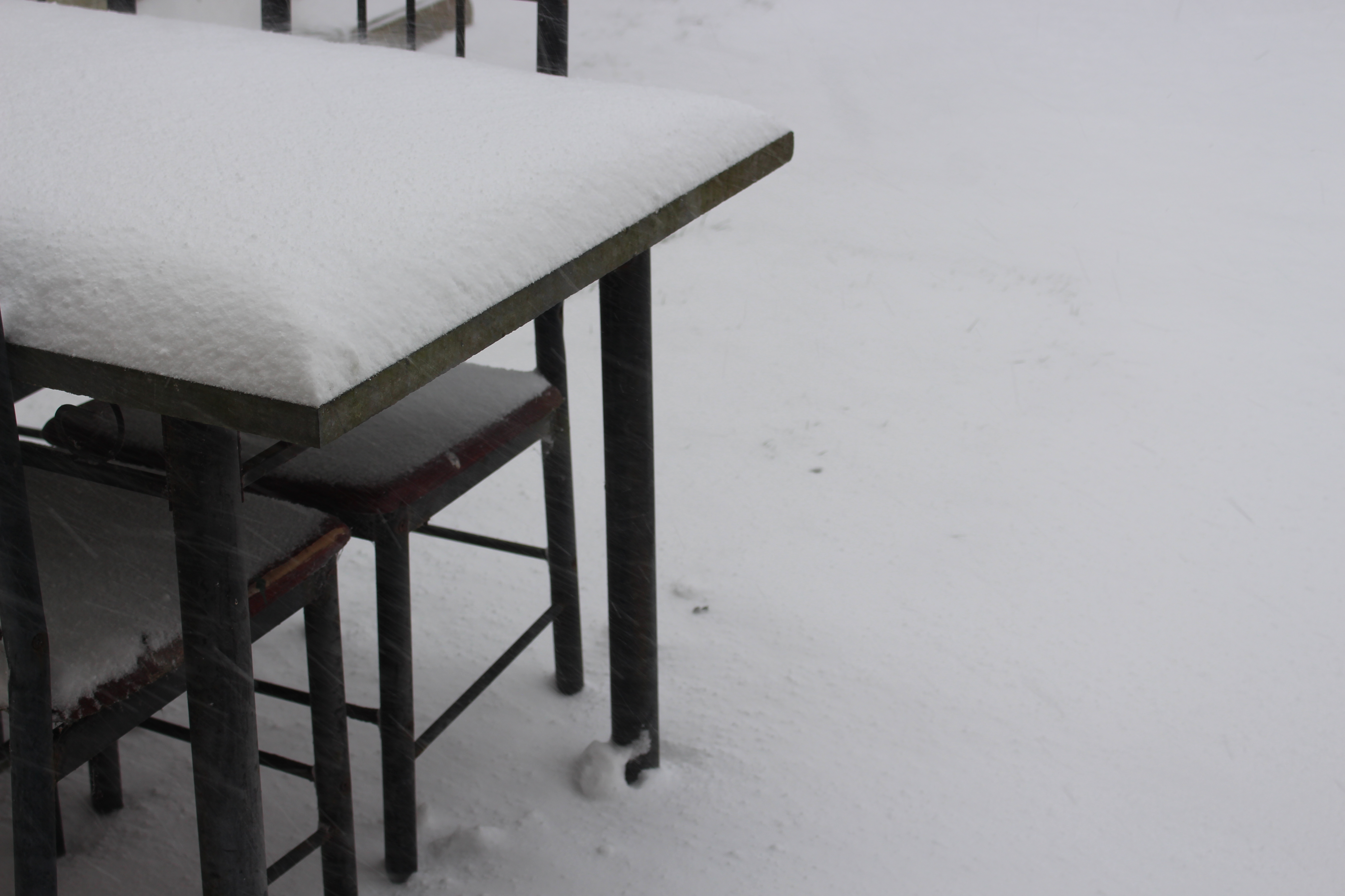 Īrijā gaidāms sniegs, ledus un temperatūra līdz pat – 10 ° C