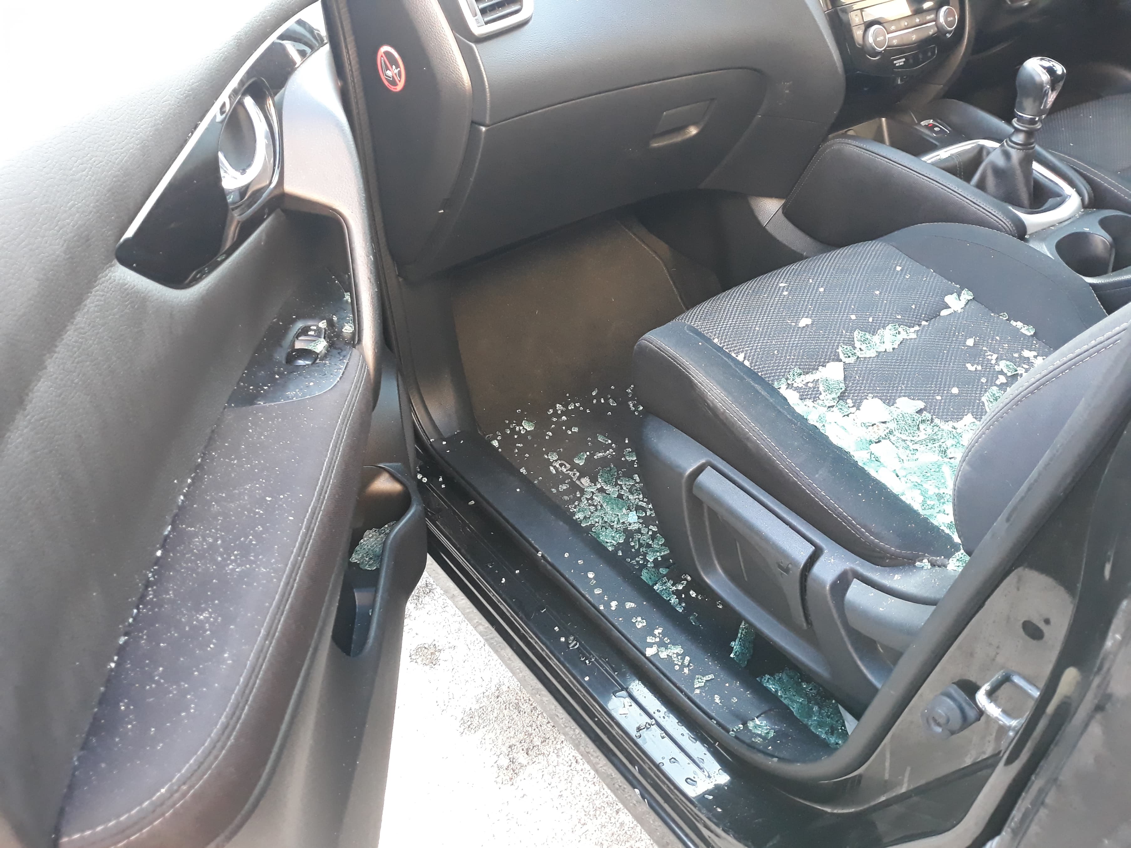 Garda brīdina: vasarā pieaug zādzību skaits no automašīnām