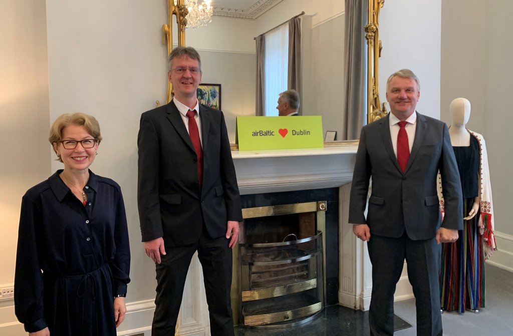 Vēstnieks tiekas ar jauno airBaltic tirdzniecības pārstāvi Īrijā