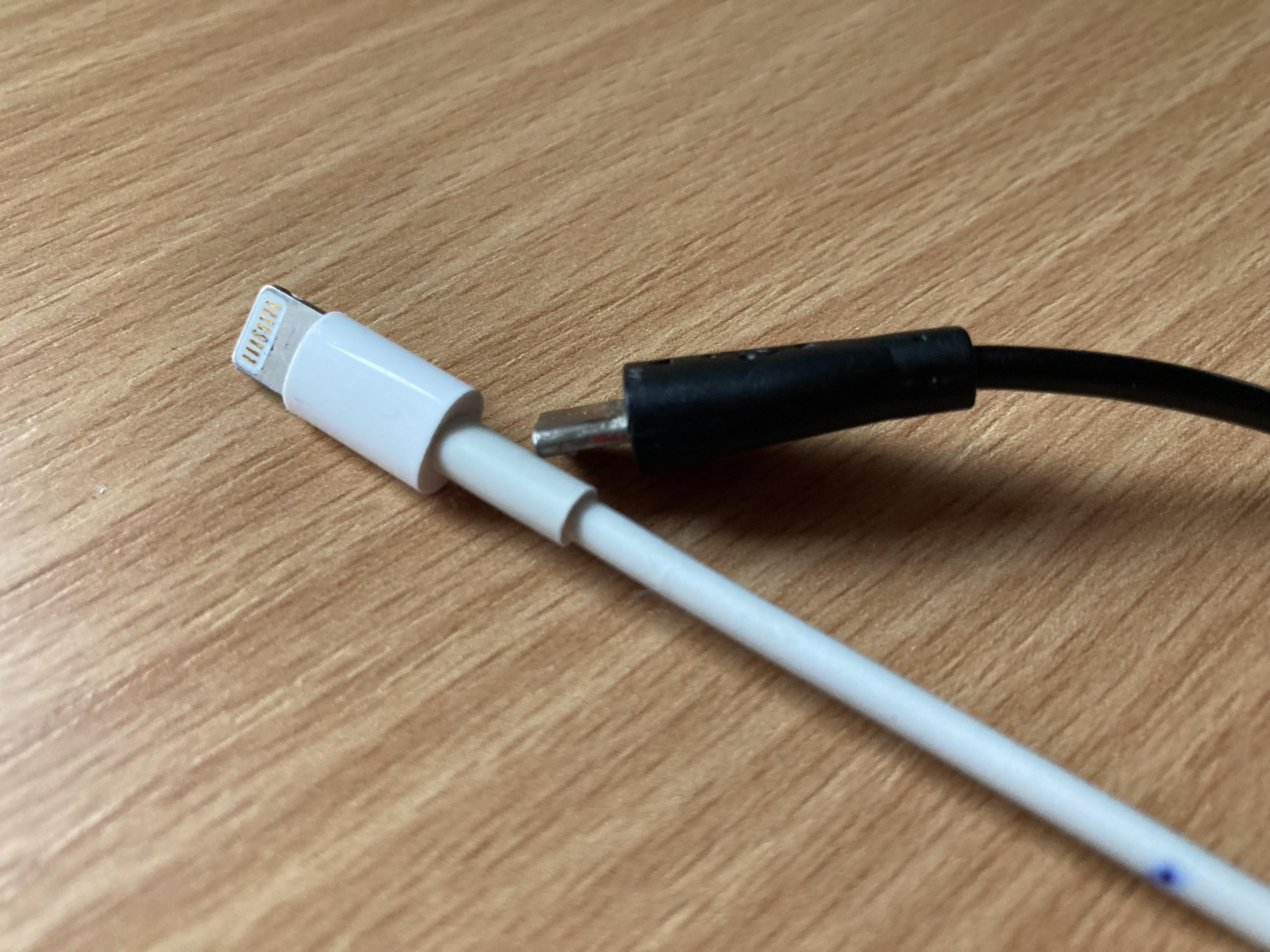 EK ierosina vienotu lādētāju elektroniskajām ierīcēm