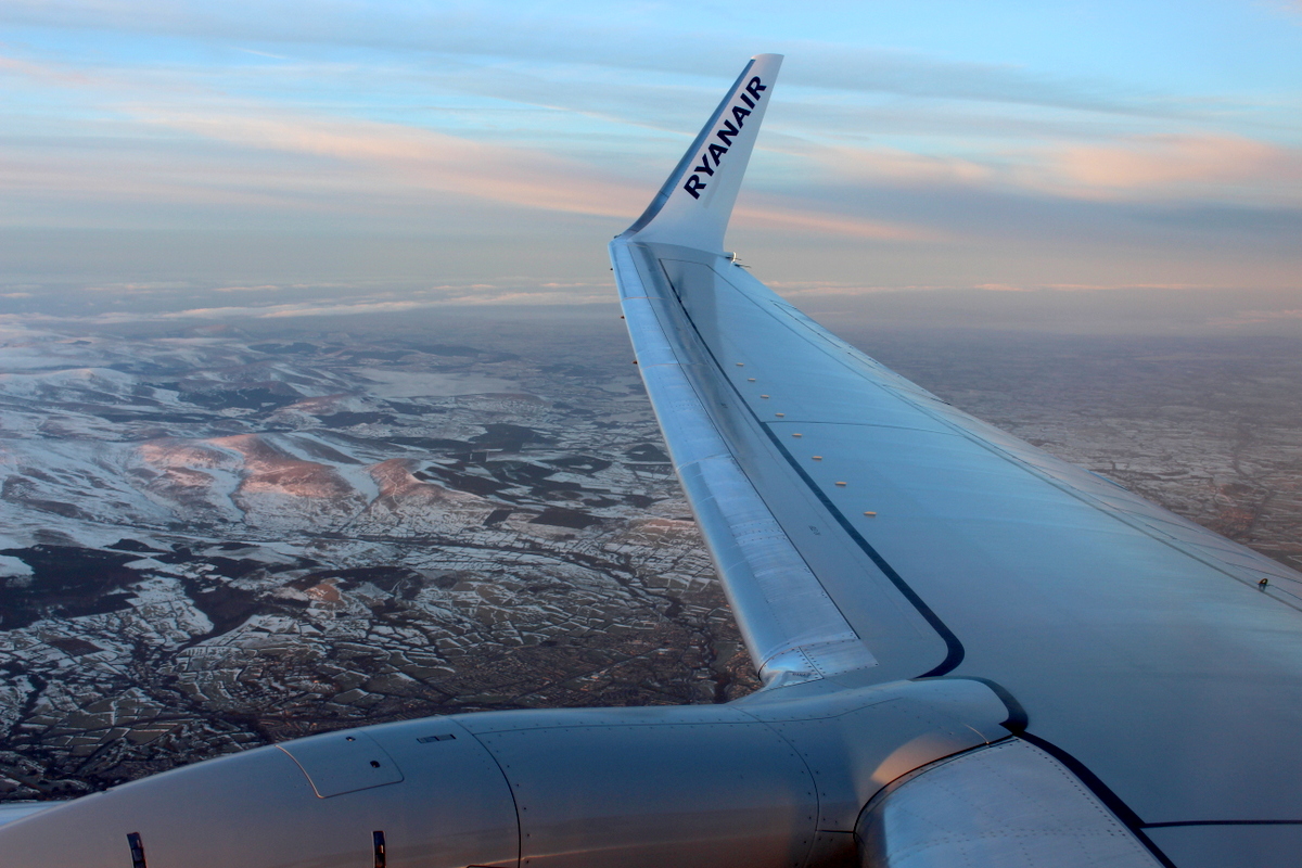 “Ryanair”: Naftas cenu kāpums kavēs aviokompāniju atlabšanu no pandēmijas izraisītās krīzes