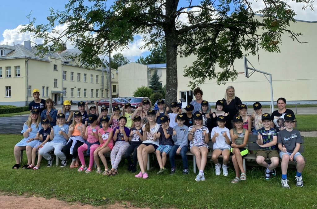 Nometnē “Latvietim būt” Matīšos diasporas bērni stiprina nacionālo identitāti