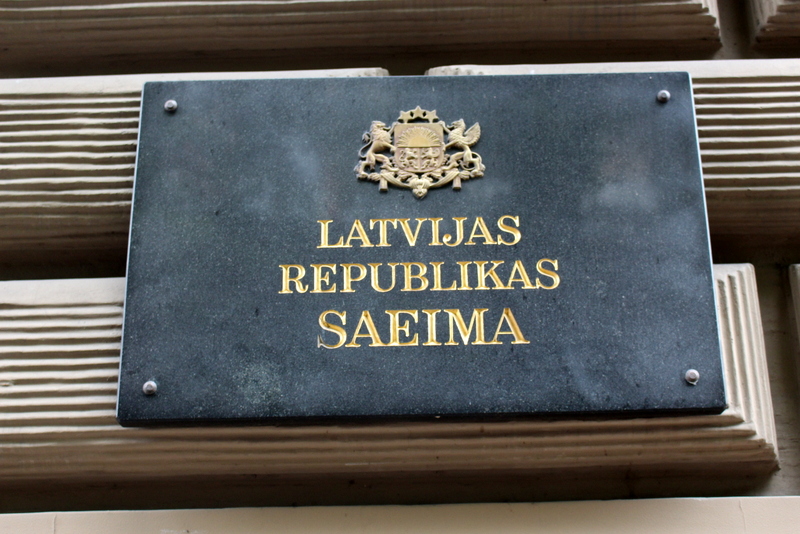 Saeimā vērtēs iedzīvotāju iniciatīvu par tālmācības saglabāšanu pamatizglītībā