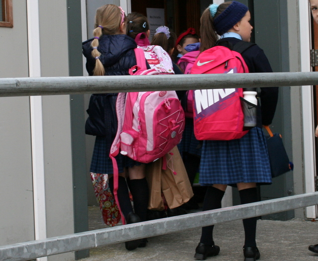 Siltas pusdienas skolā saņems vēl vairāk bērnu