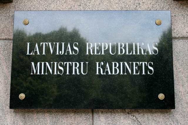 Par ārvalstīs izsniegto izglītības dokumentu ekspertīzi būs jāmaksā dārgāk
