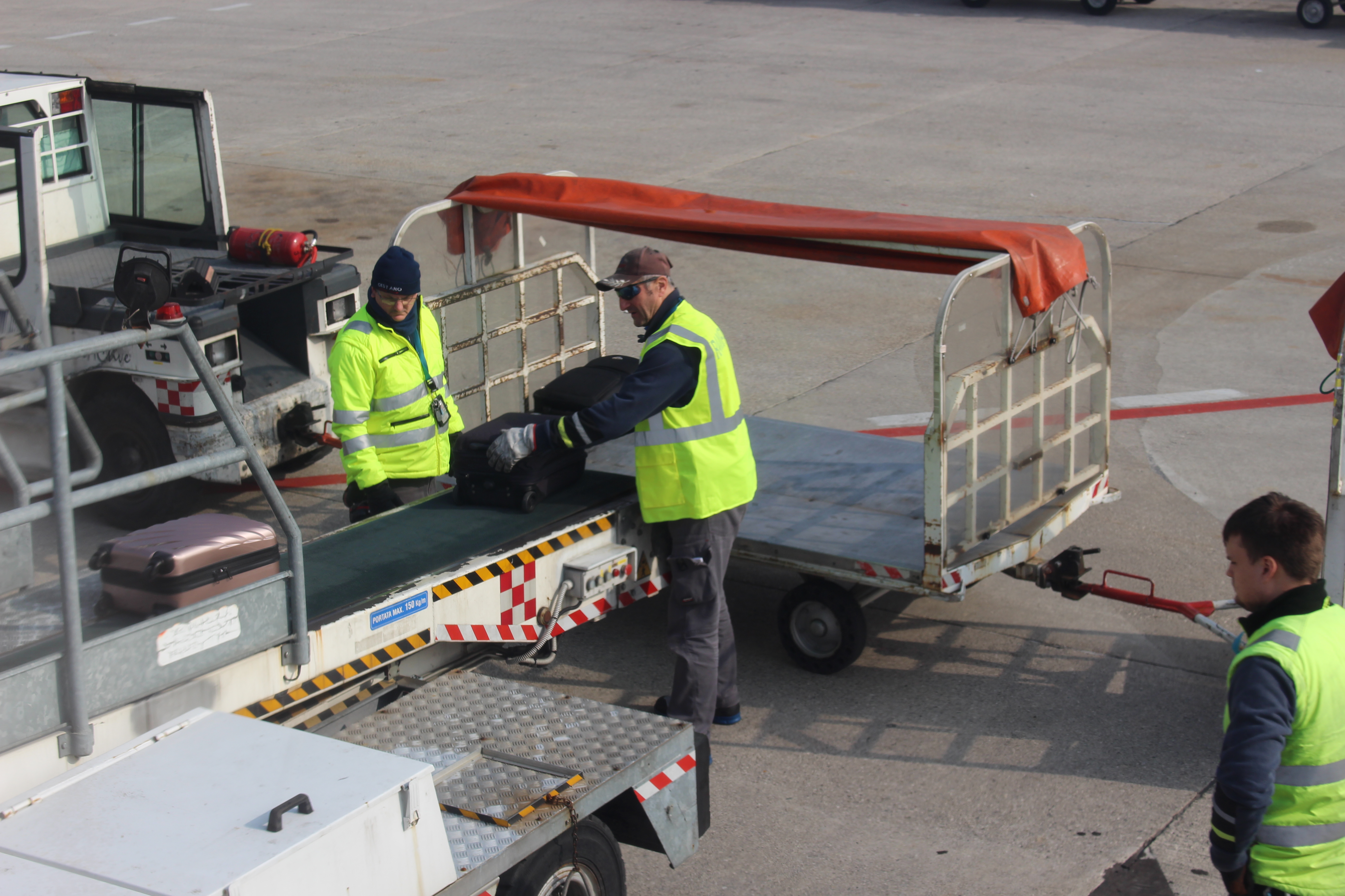 Pieaugot pasažieru skaitam, airBaltic aicina ievērot bagāžas pārvadāšanas noteikumus
